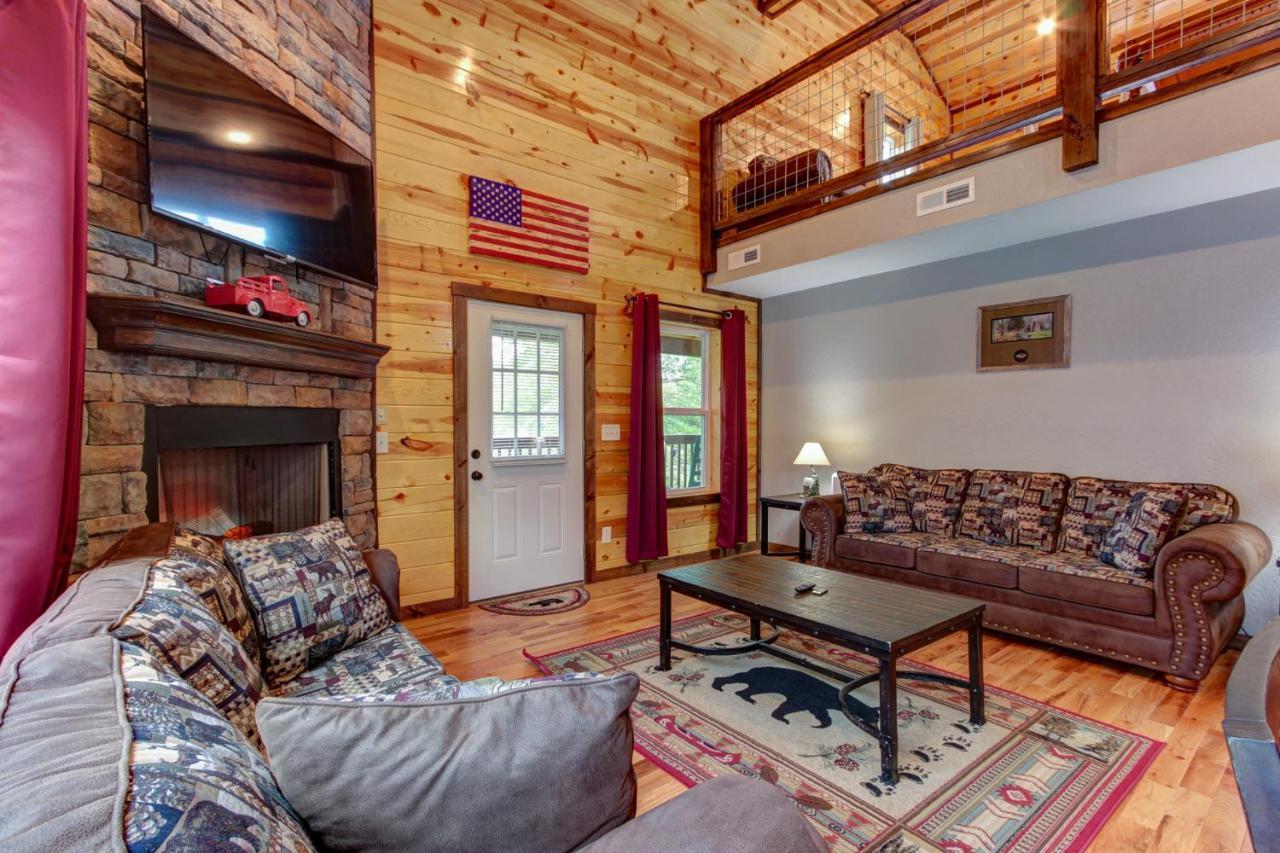 3 Master Bedrooms - Sleeps 10 - Location - Game Room - Hot Tub Pigeon Forge Extérieur photo